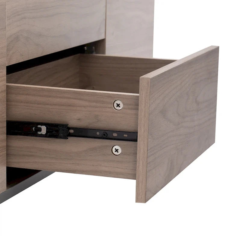 Table basse ou table d'appoint de rangement en abaca tissé naturel, style rotin bohème